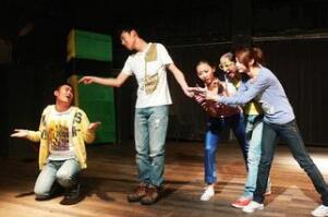 小品語(yǔ)言在美學(xué)中有哪些體現(xiàn)